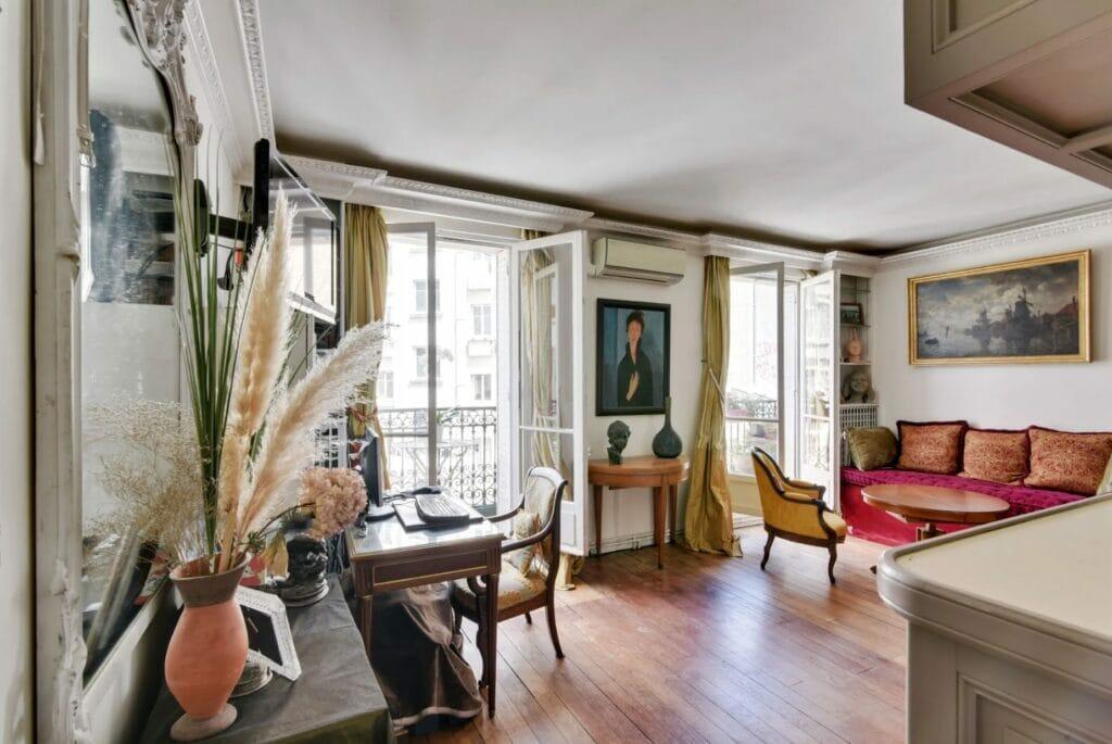 Love the Parisian Apartment Aesthetic? Here Are 23 Dreamy Paris ...