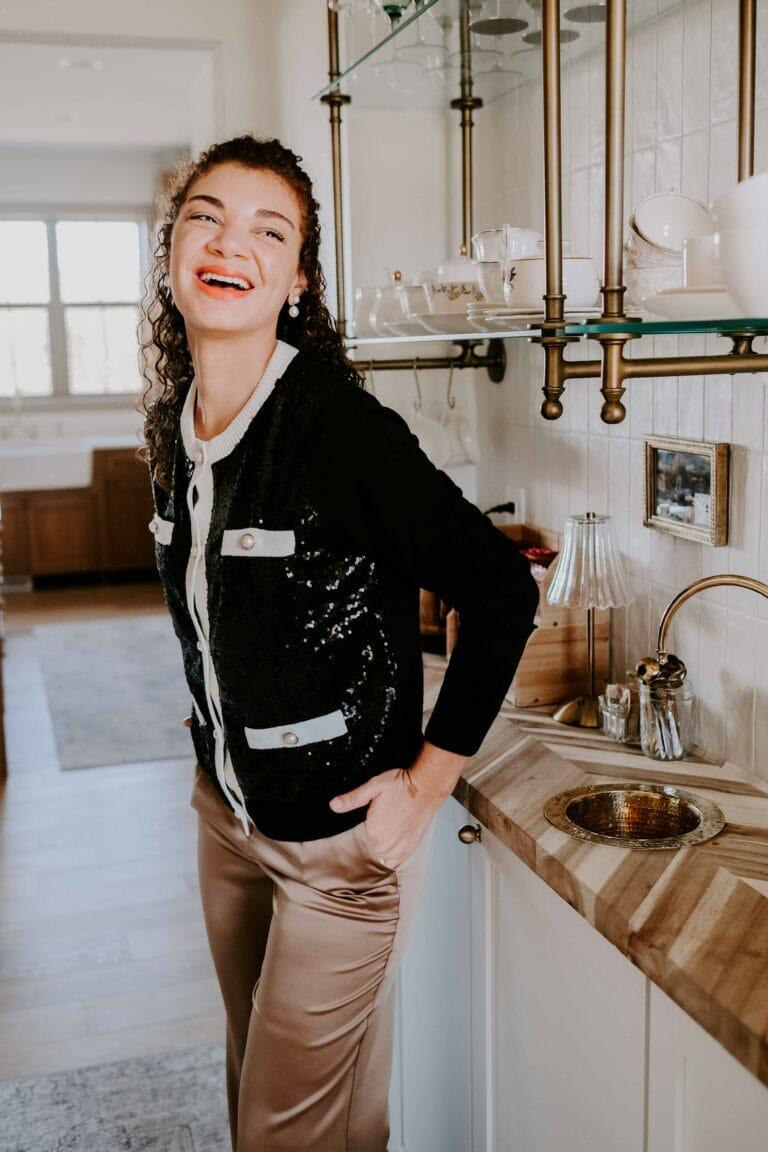 Glamorous (Yet Comfortable) Hostess Outfit Ideas For Your Next Holiday Party